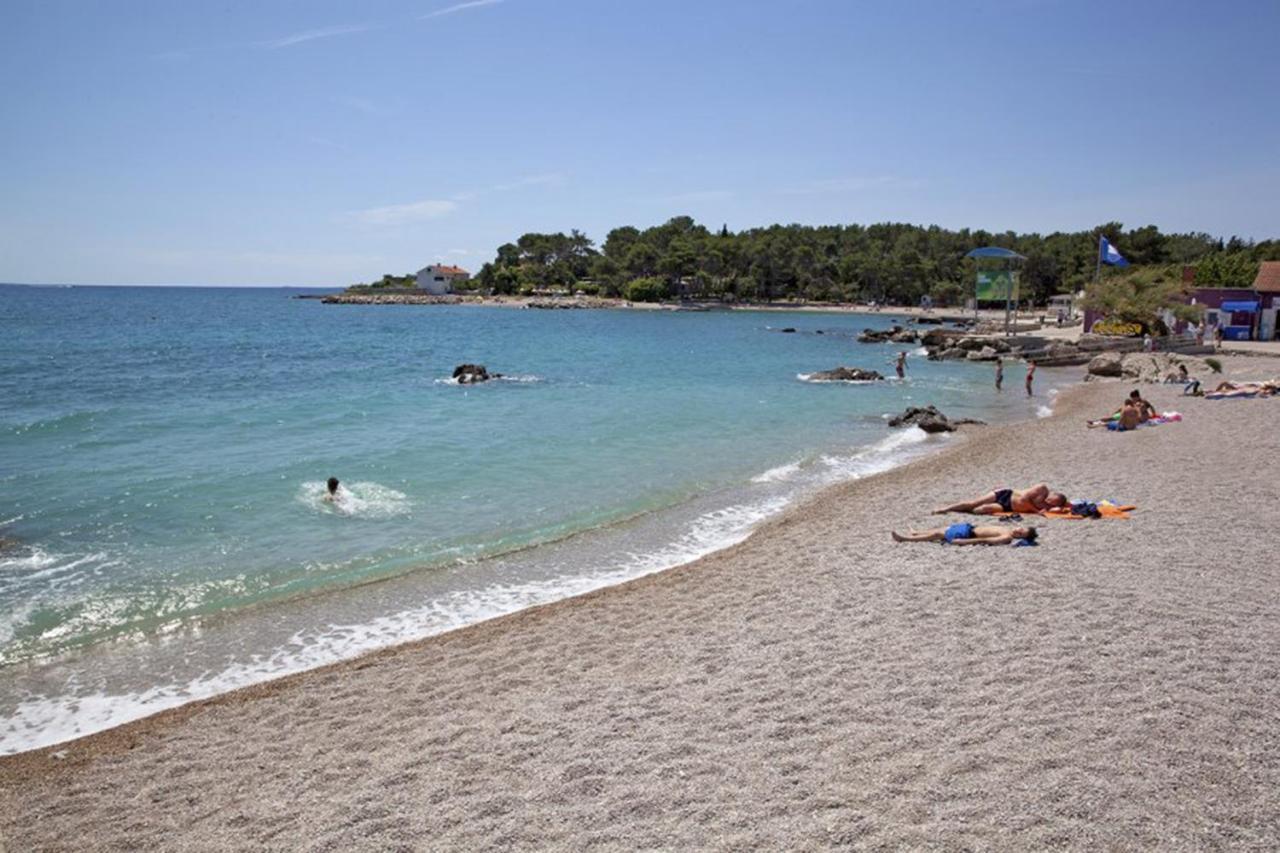 קרק Apartments Punta & Vista In Krk מראה חיצוני תמונה
