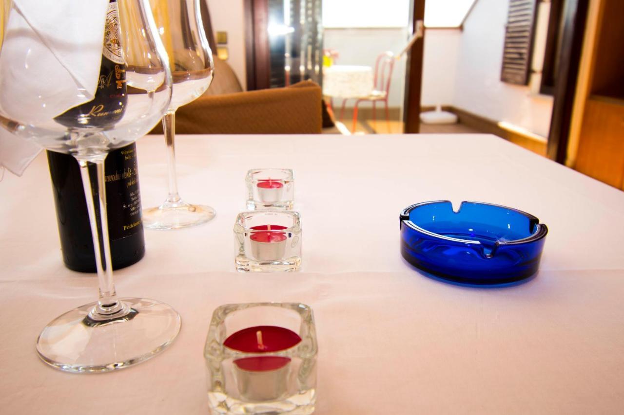 קרק Apartments Punta & Vista In Krk מראה חיצוני תמונה